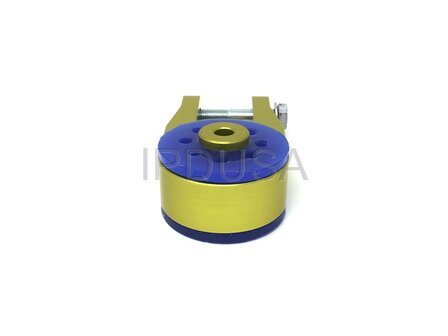 Zware aluminium (gefreesde) versnellingsbak reactiearm van IPD voor de Volvo P5 serie.