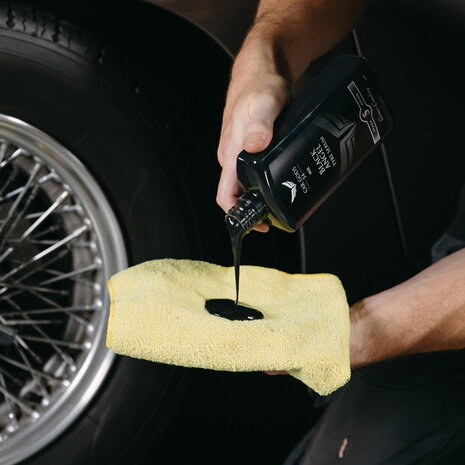 Car Gods Ultimate Black Car Wax Polish Cleaning & Detailing Kit
